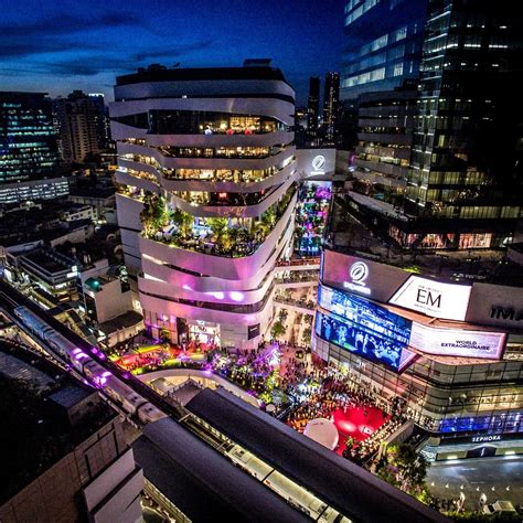 emquartier thailand.